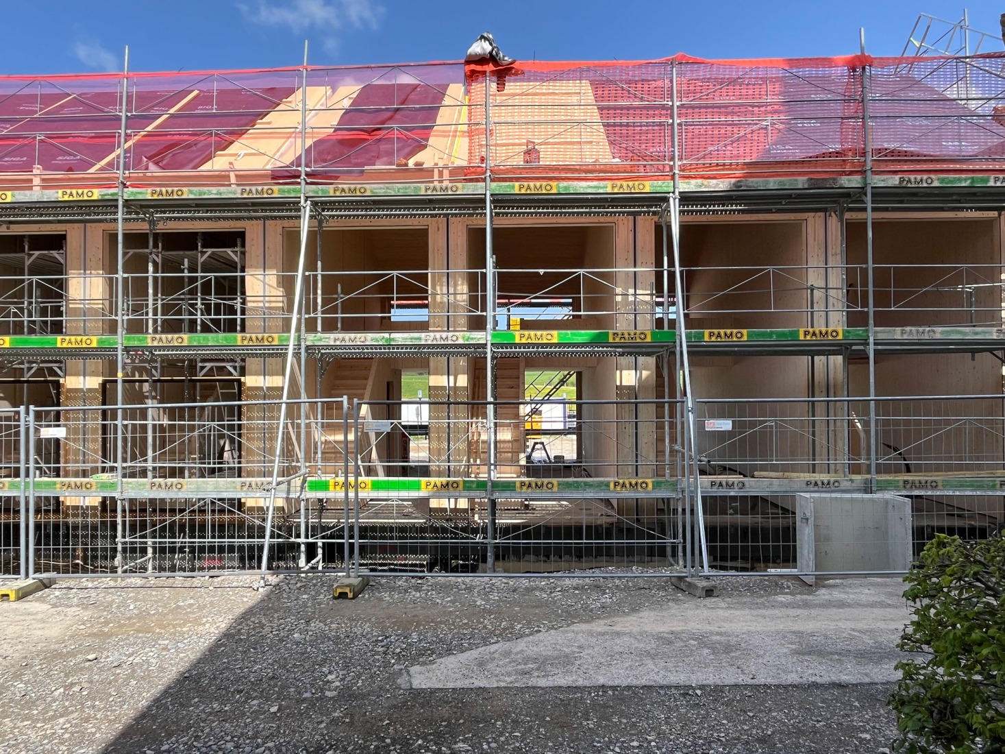 Proceso constructivo. Casas pequeñas Kappel am Albis por Atelier Kempe Thill.