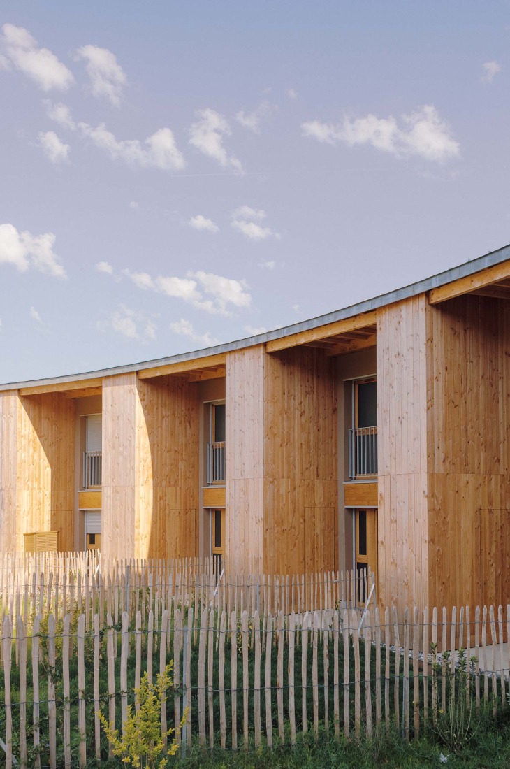 Social housing by Régis Roudil Architectes. Photograph by Bastien Treille.