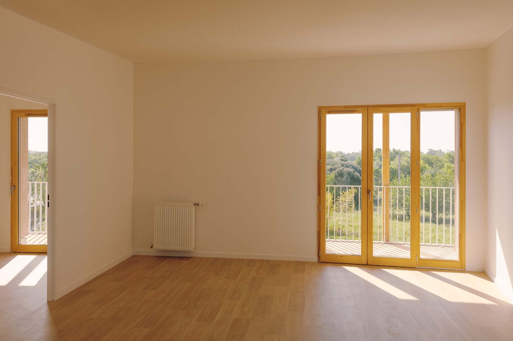 Social housing by Régis Roudil Architectes. Photograph by Bastien Treille.