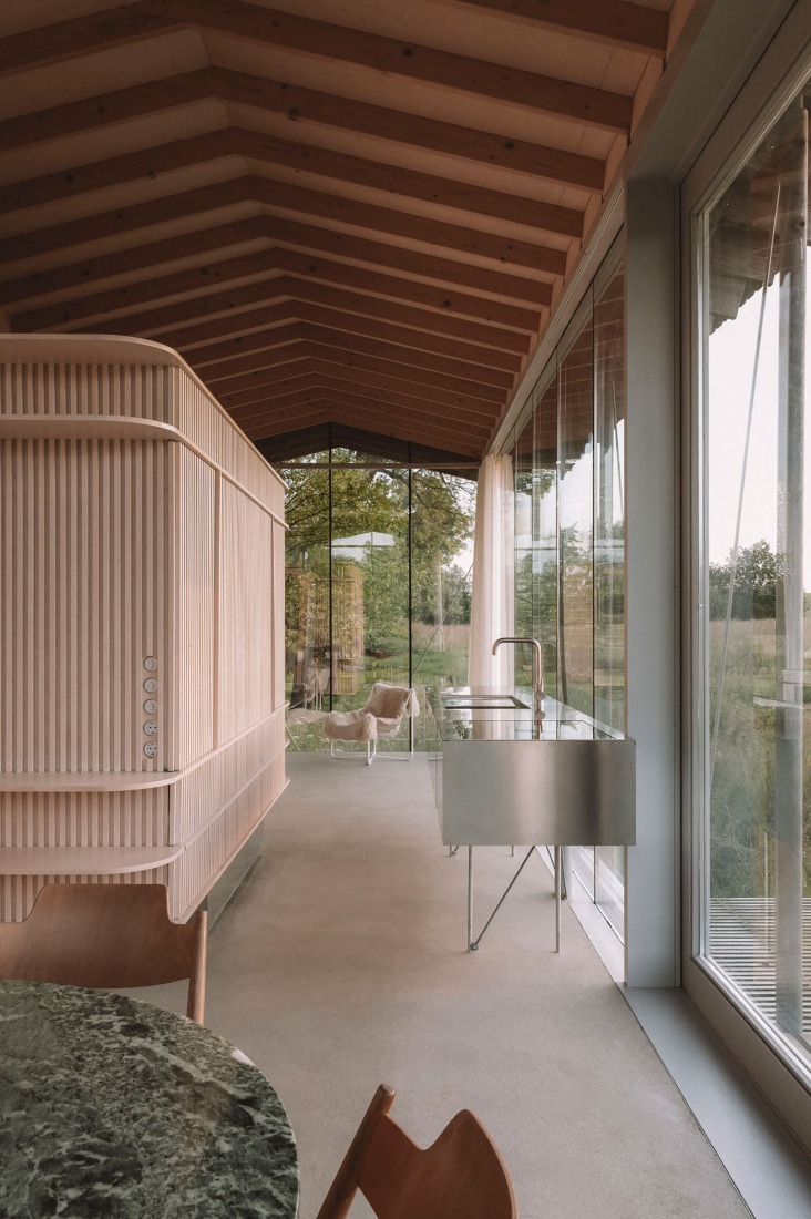Holiday house Hof Ahmen by Atelier Sunder-Plassmann. Photograph by Clemens Poloczek.