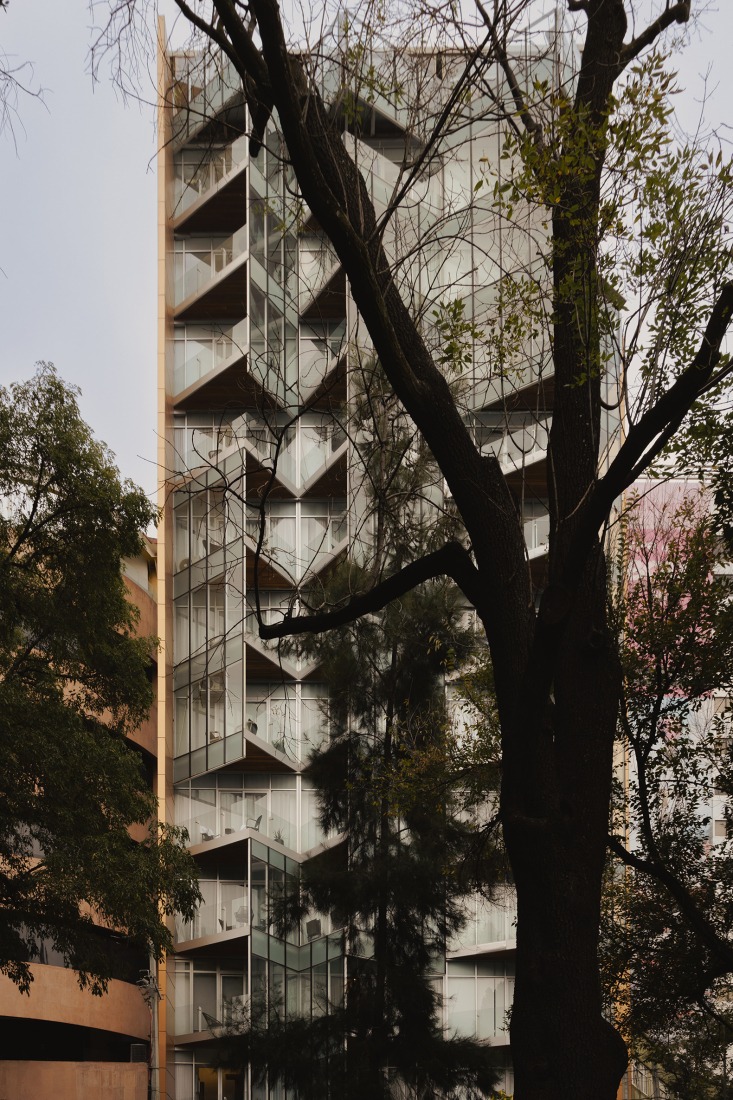 ICON Cibeles by BRAG Arquitectos. Photograph by Zaickz Moz.