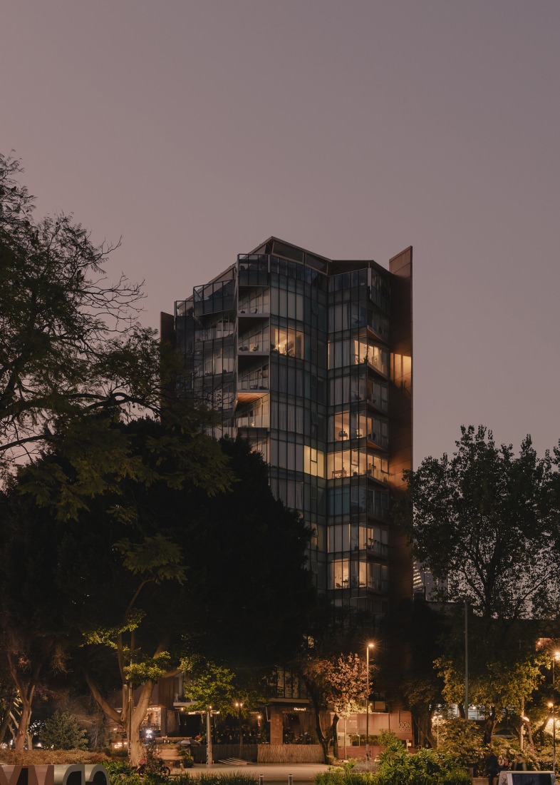 ICON Cibeles by BRAG Arquitectos. Photograph by Zaickz Moz.