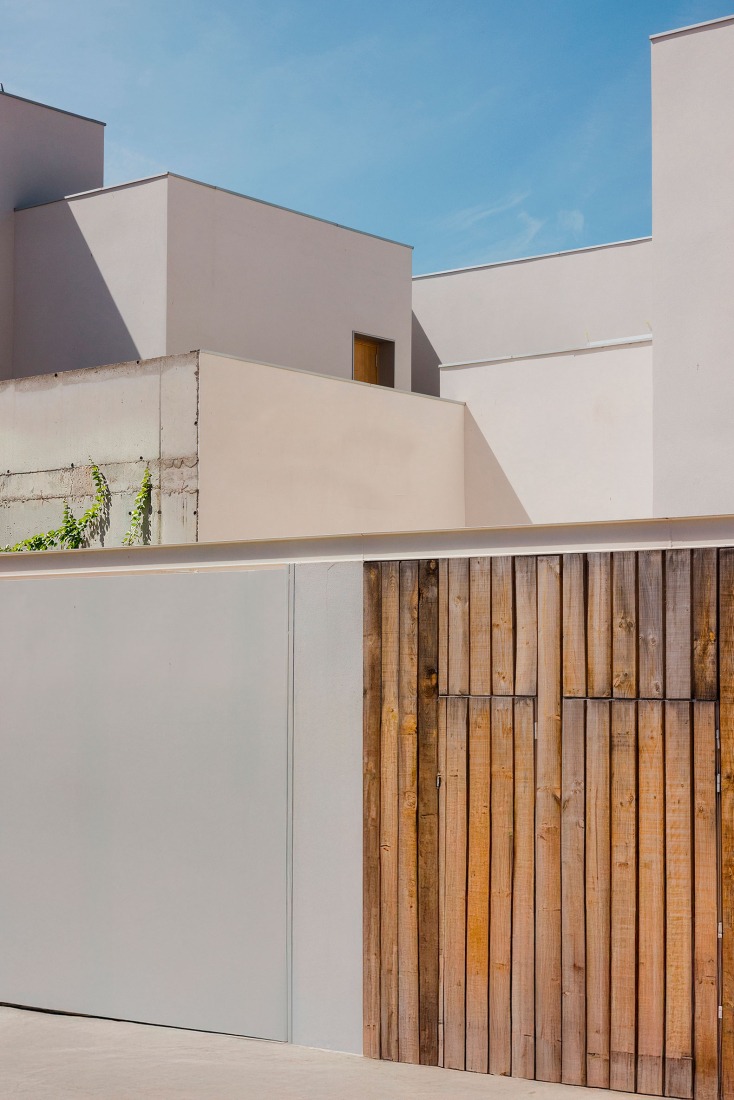 MG Houses by delaVegaCanolasso. Photograph by Paco Marín.