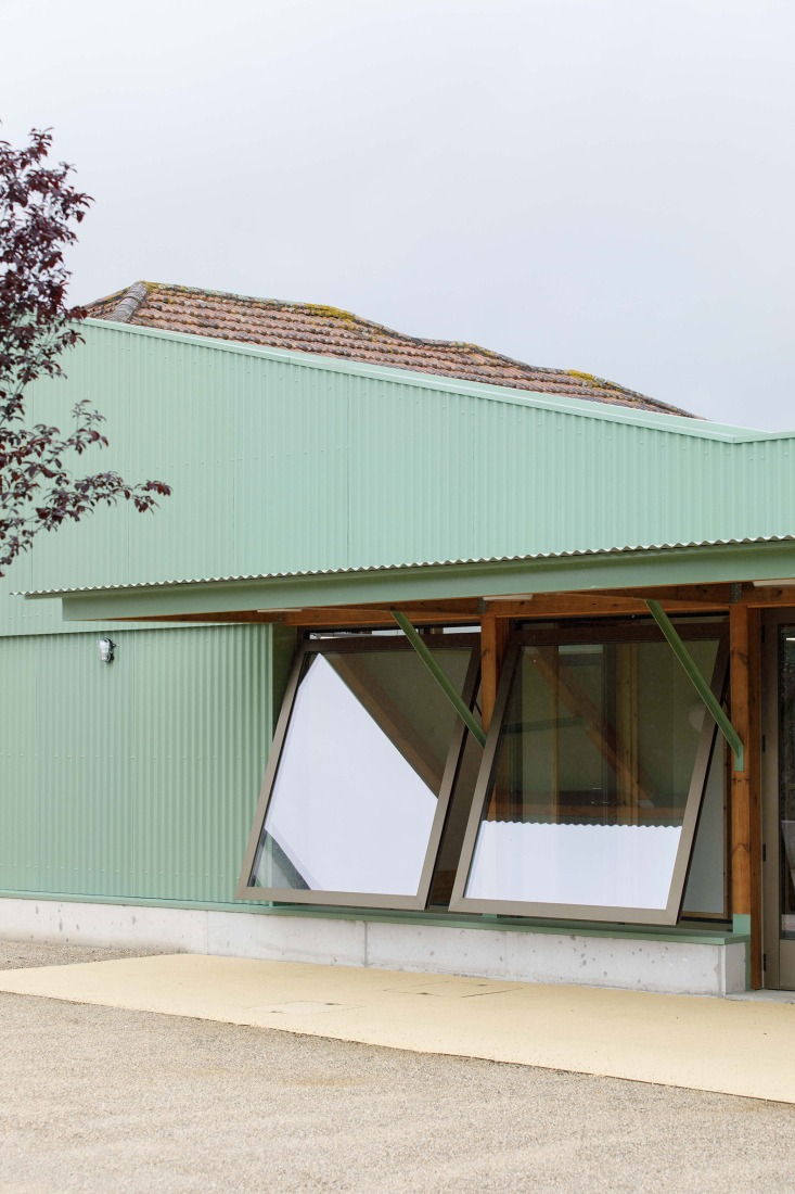 "Creche Modular em Madeira" by depA. Photograph by José Campos.