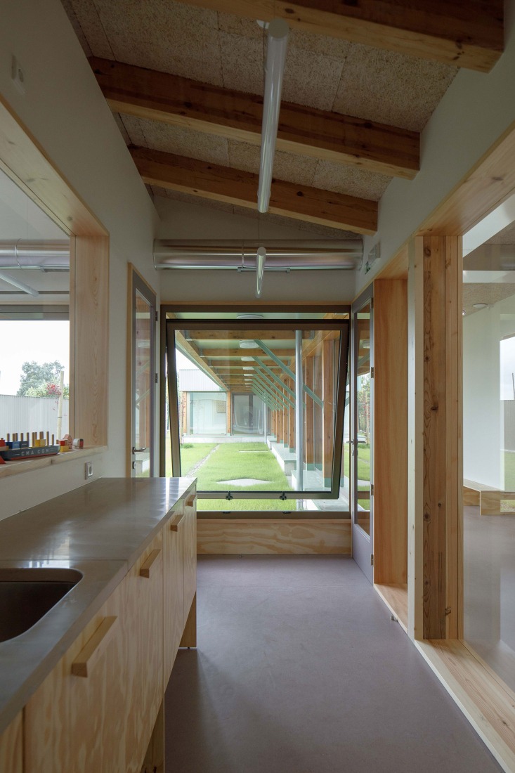 "Creche Modular em Madeira" by depA. Photograph by José Campos.