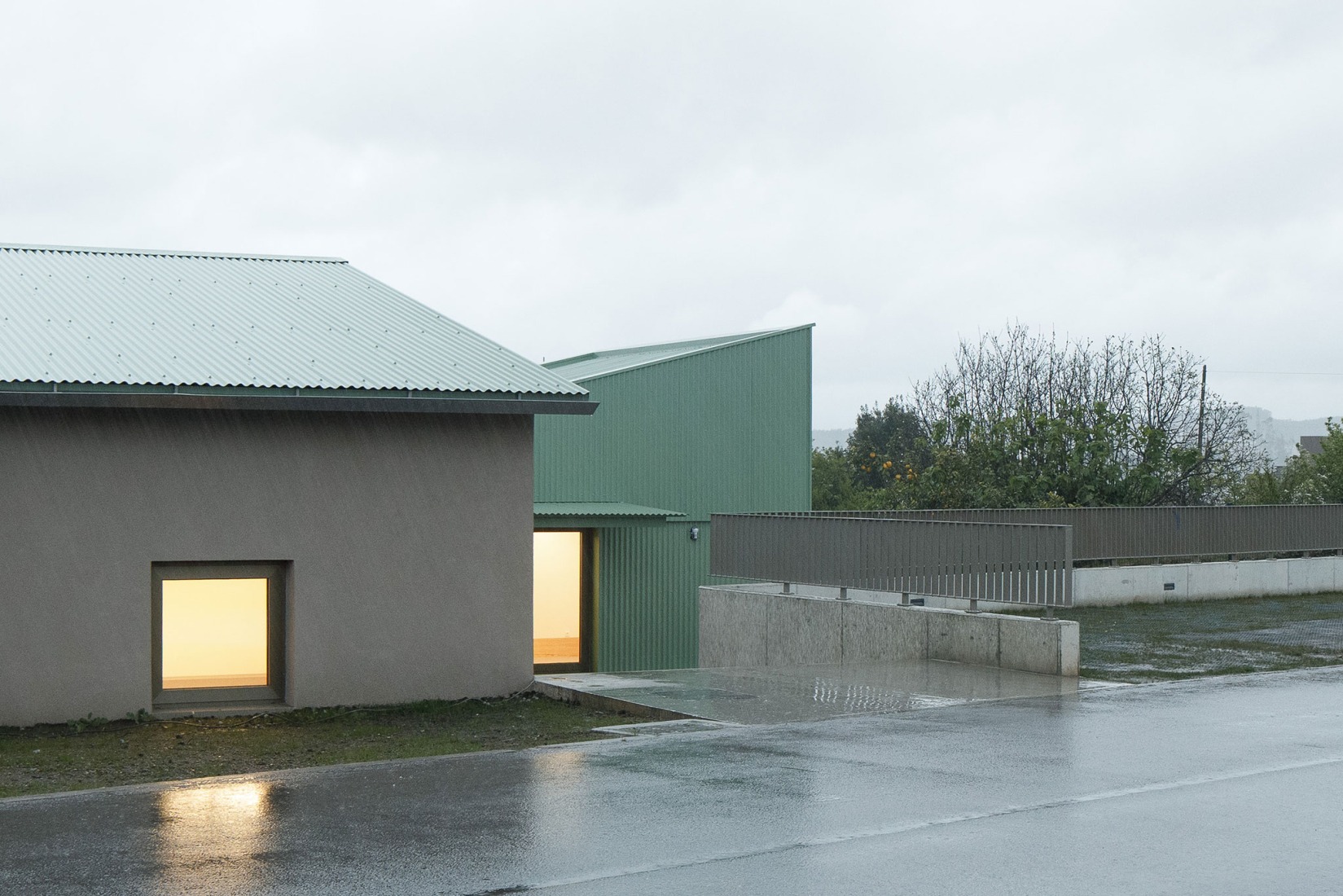 "Creche Modular em Madeira" by depA. Photograph by José Campos.