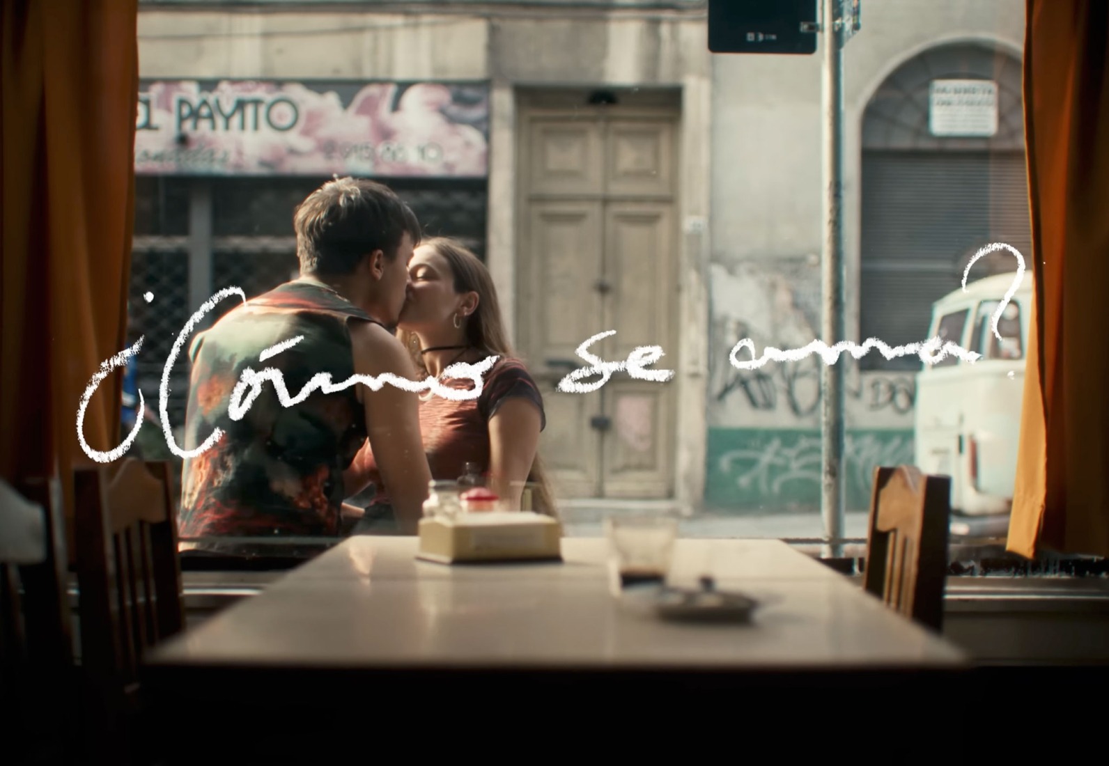 «¿Cómo se ama?» por Jorge Drexler.
