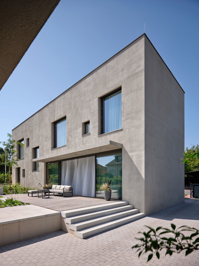 Casa en Čakovice por edit!. Fotografía por BoysPlayNice.