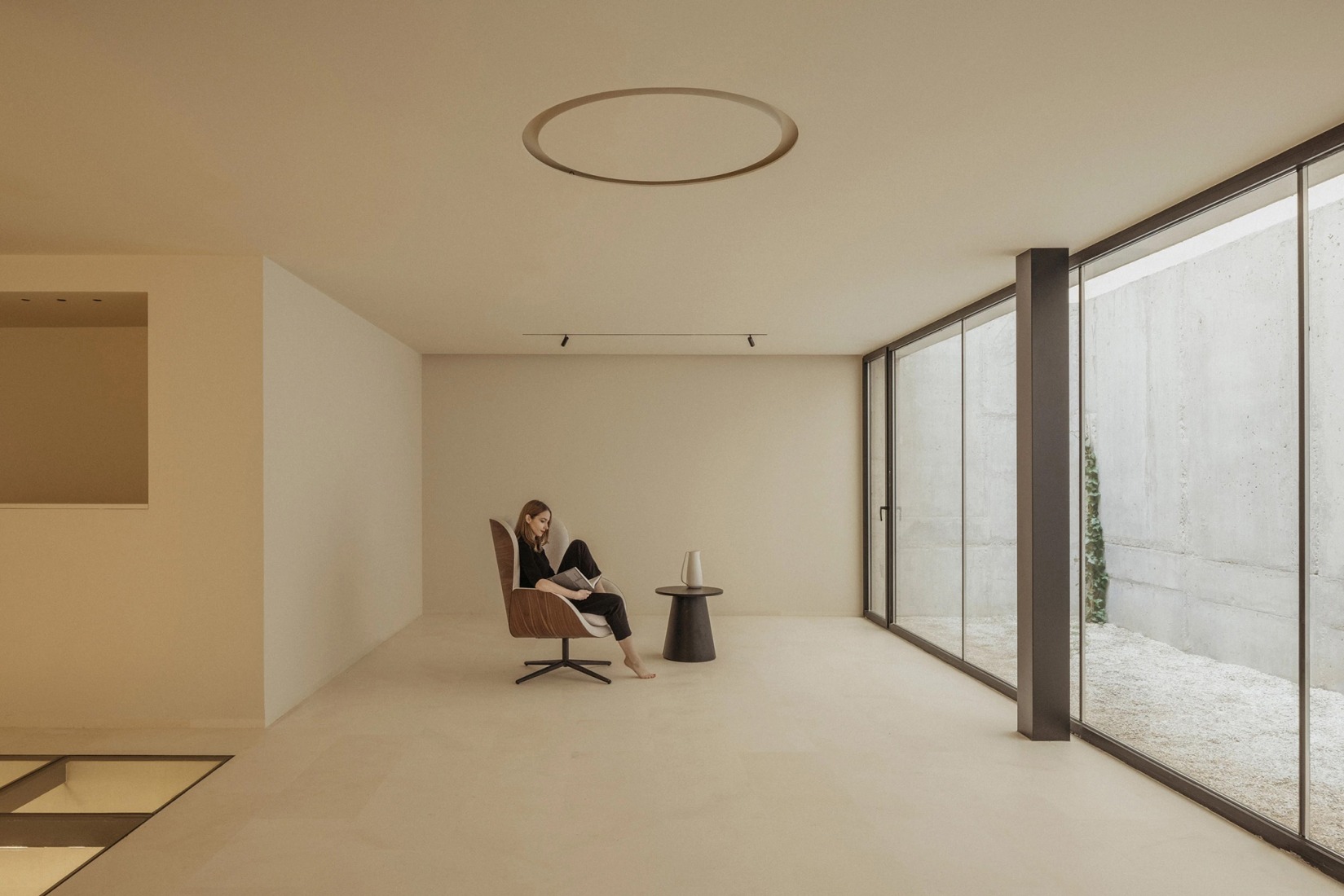 Edificio Viciana por José Fernández-Llebrez. Fotografía por Alejandro Gómez Vives.