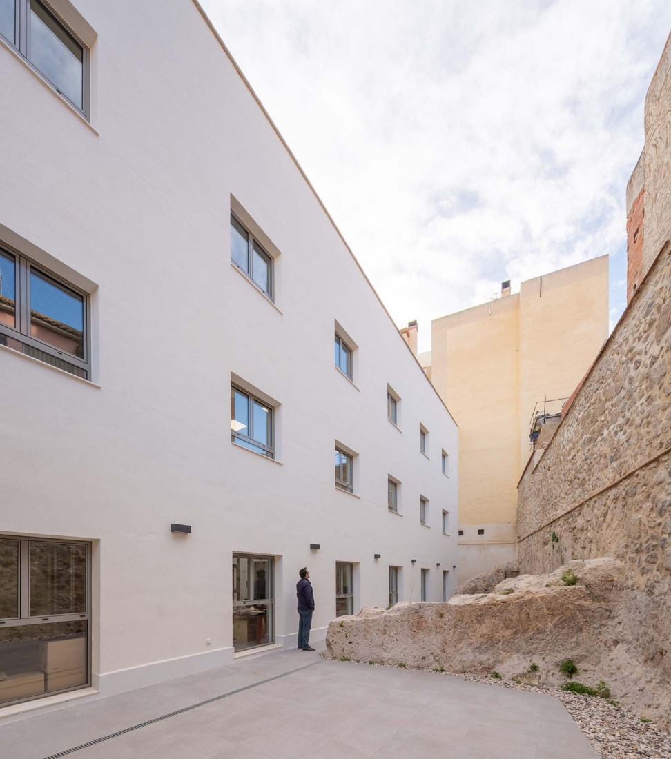 Rehabilitación del Edificio de los Antiguos Juzgados por Galiano Garrigós y Santiago Pastor. Fotografía por David Frutos.