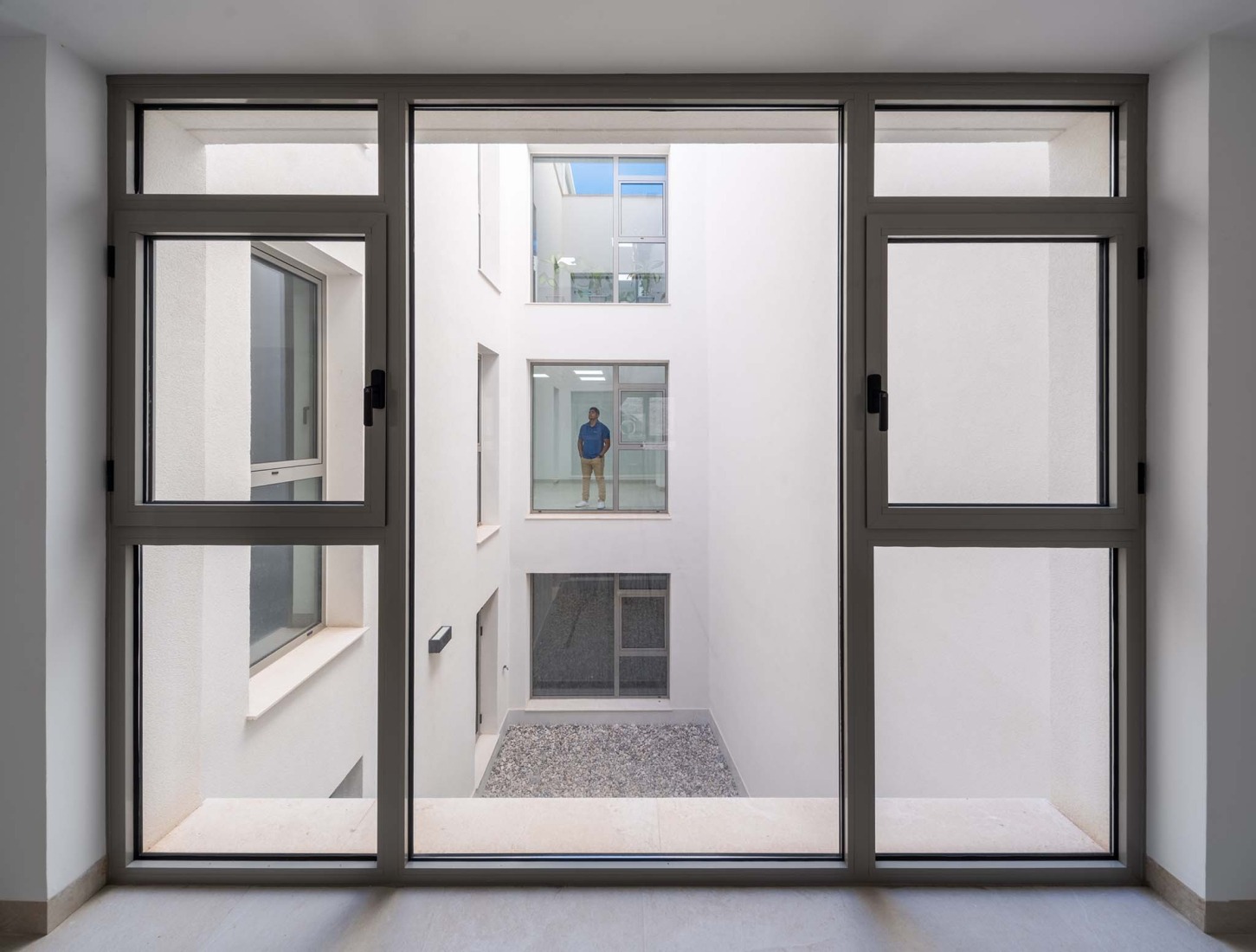 Rehabilitación del Edificio de los Antiguos Juzgados por Galiano Garrigós y Santiago Pastor. Fotografía por David Frutos.