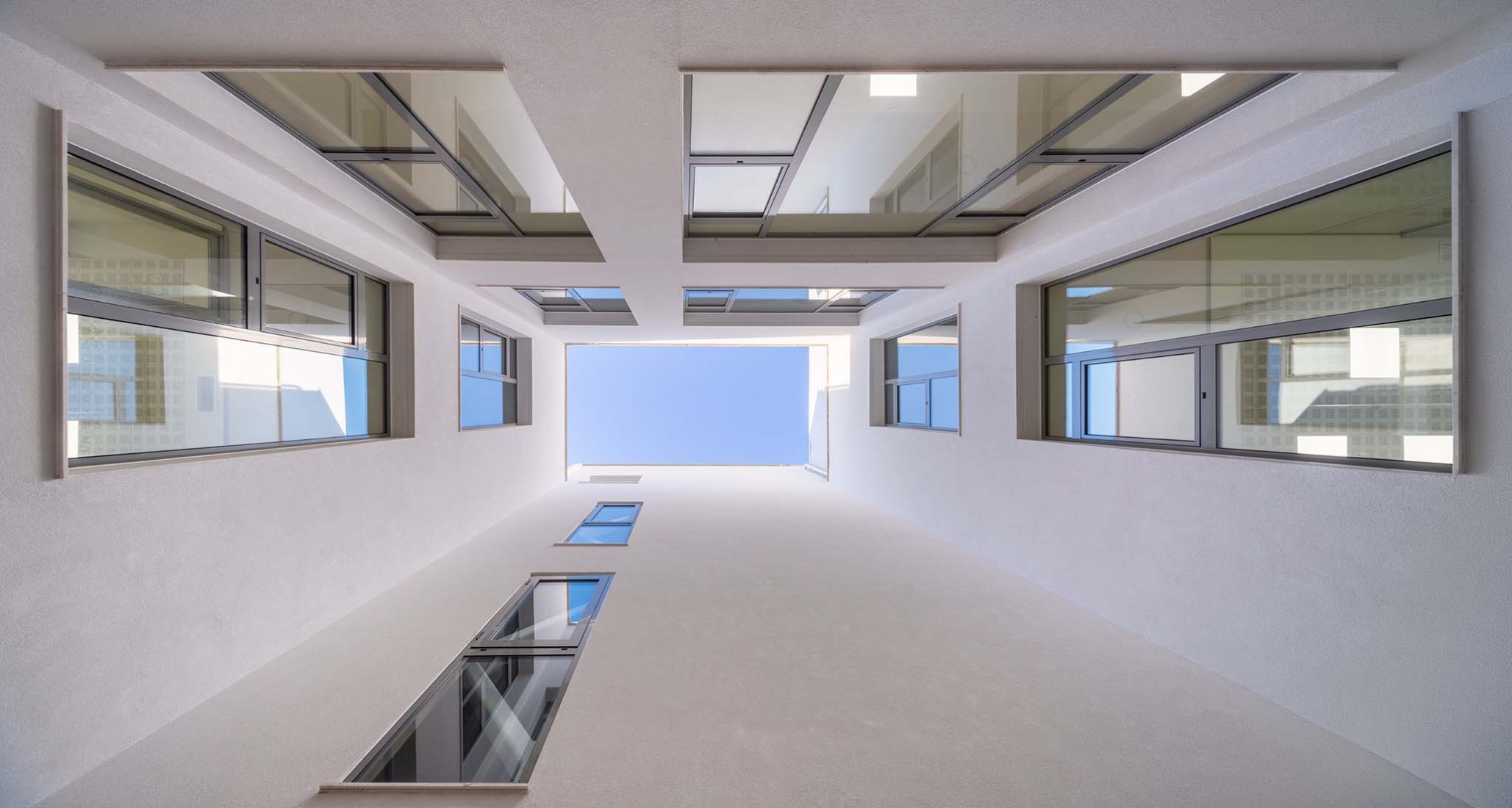 Rehabilitación del Edificio de los Antiguos Juzgados por Galiano Garrigós y Santiago Pastor. Fotografía por David Frutos.