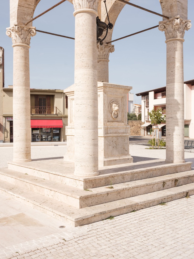 Piazza Mariano por Giulia de Appolonia. Fotografía por Filippo Poli.