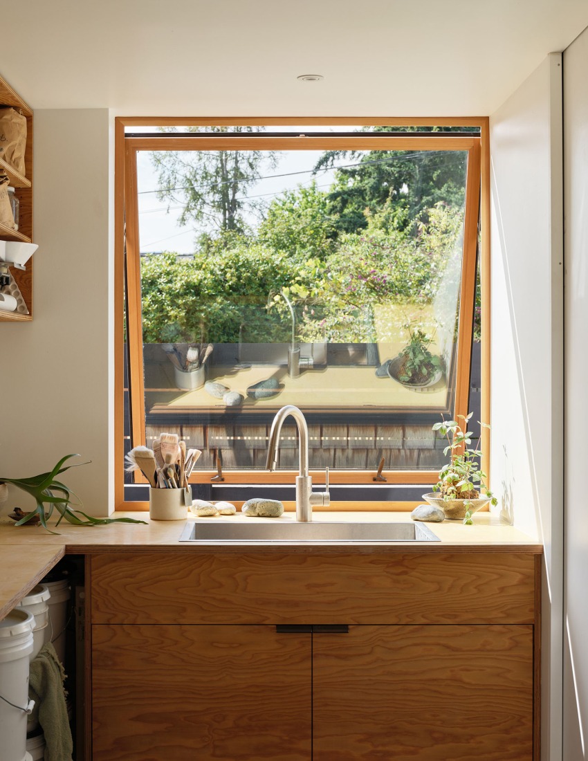 Ceramics Studio by GO'C. Photograph by Kevin Scott.