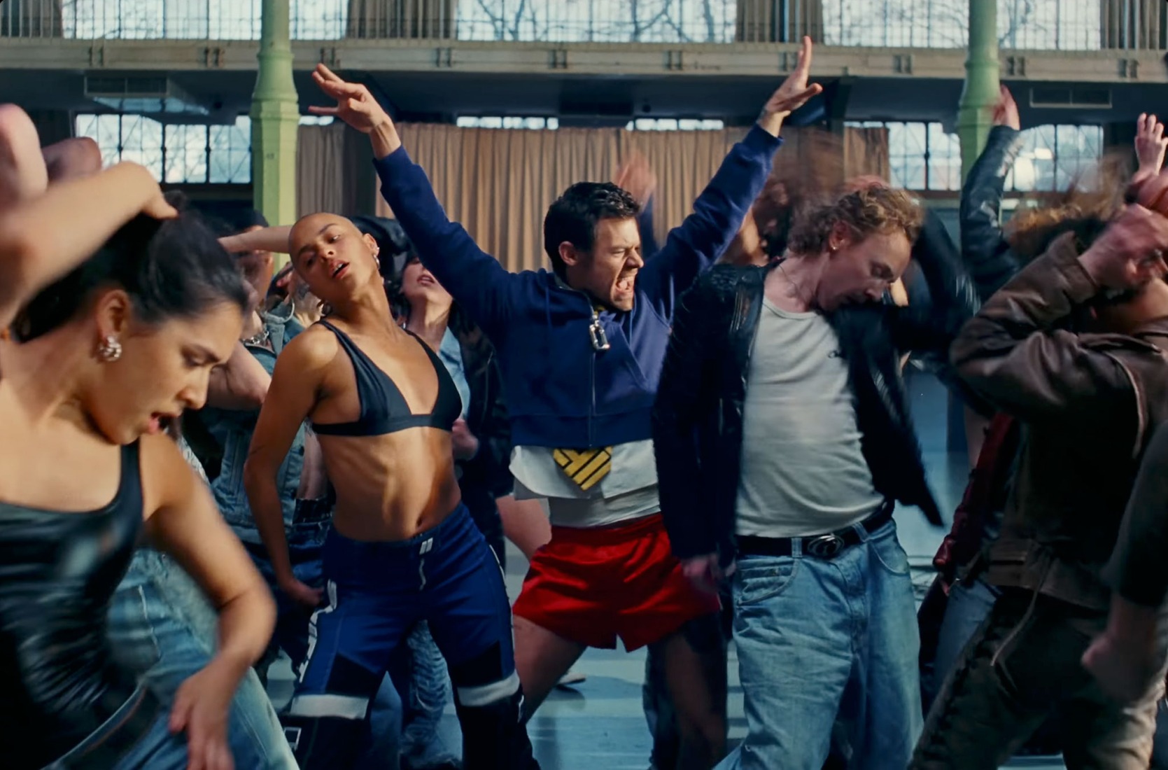 «Dance No More» por Harry Styles.