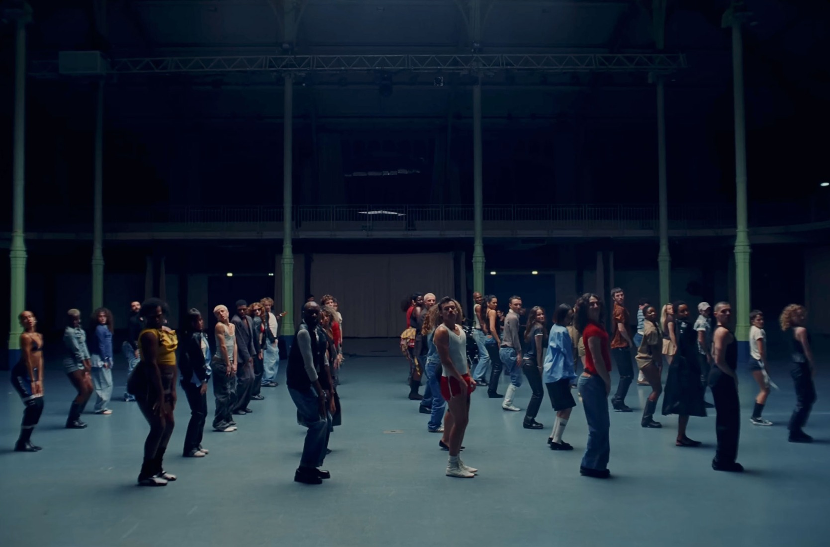 «Dance No More» por Harry Styles.