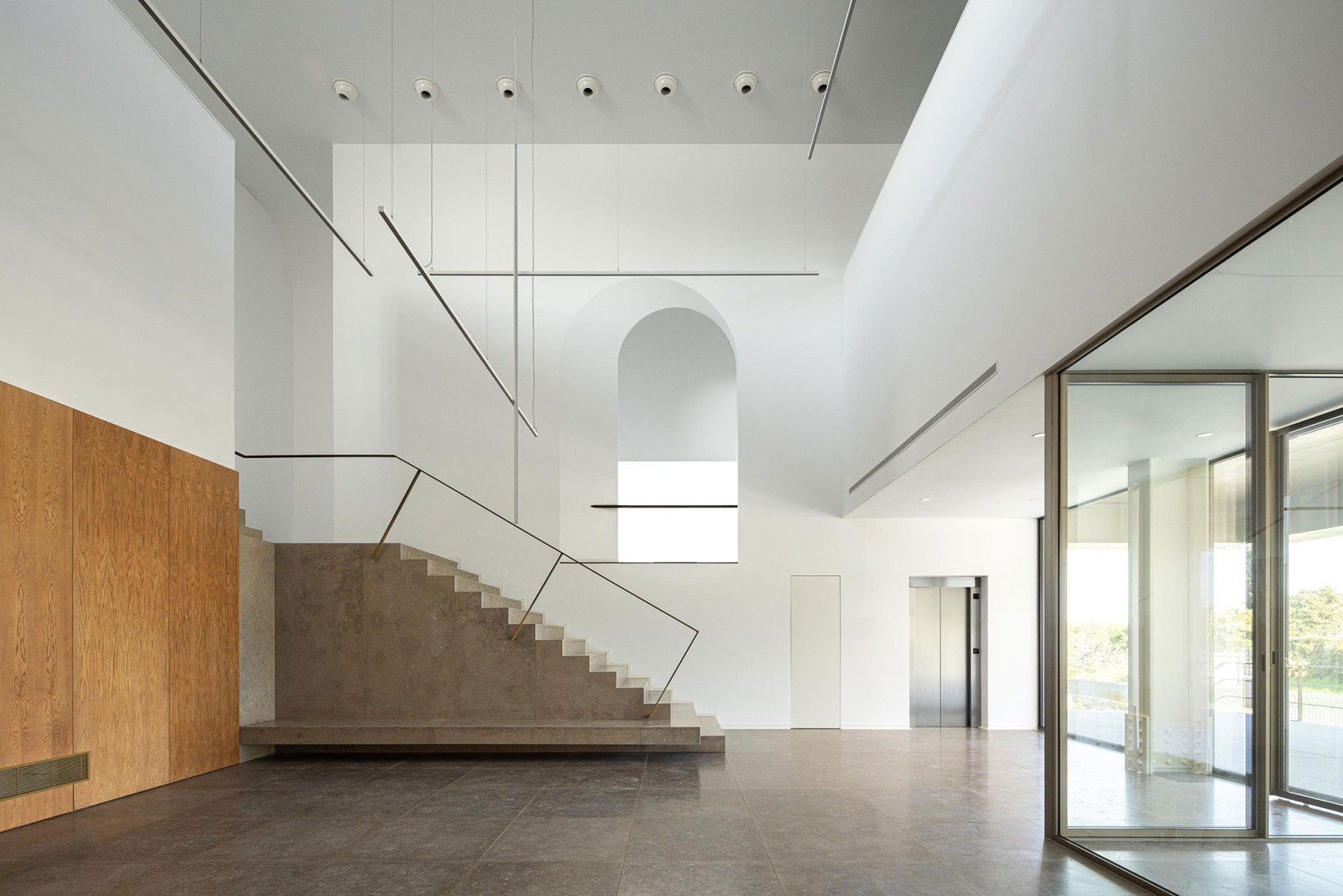 Nuevo edificio de la sede de la PRF por Impare Arquitectura. Fotografía por Ivo Tavares Studio.