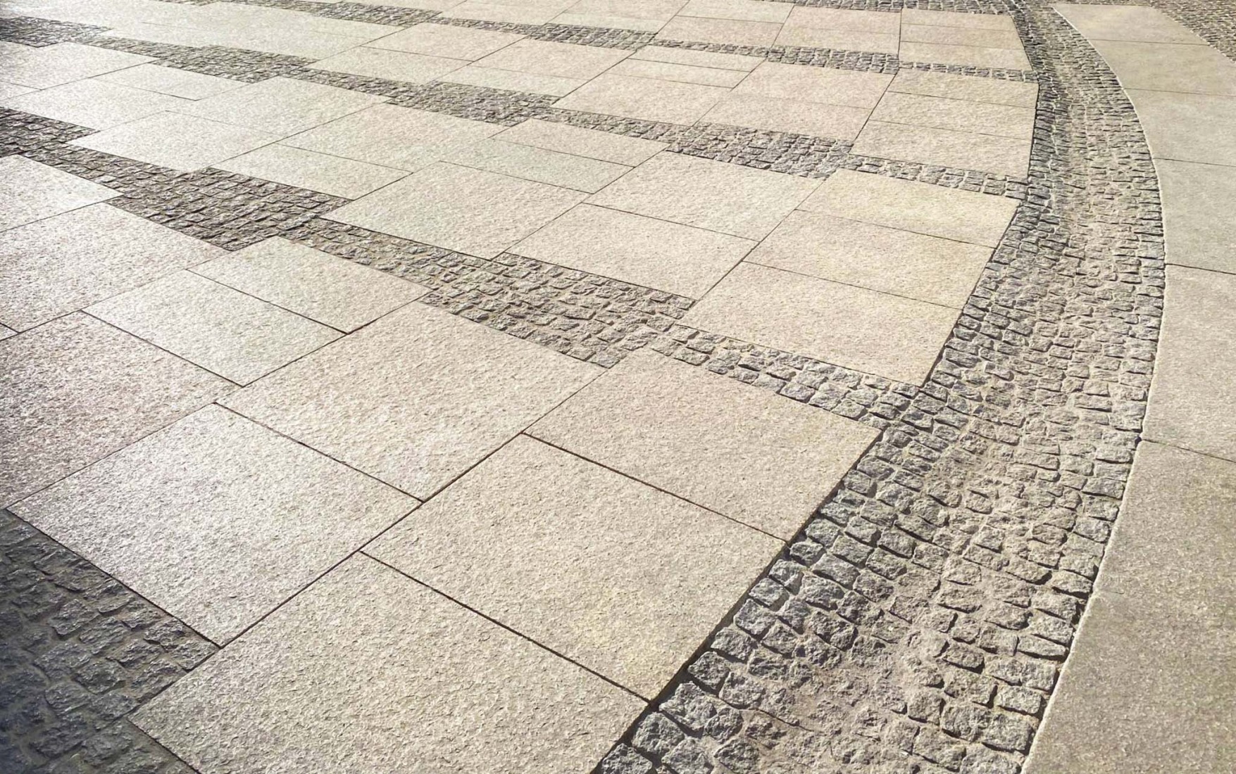 Reorganization of the Puerta del Sol area by Linazasoro & Sánchez Arquitectura. Photograph courtesy of Linazasoro & Sánchez.