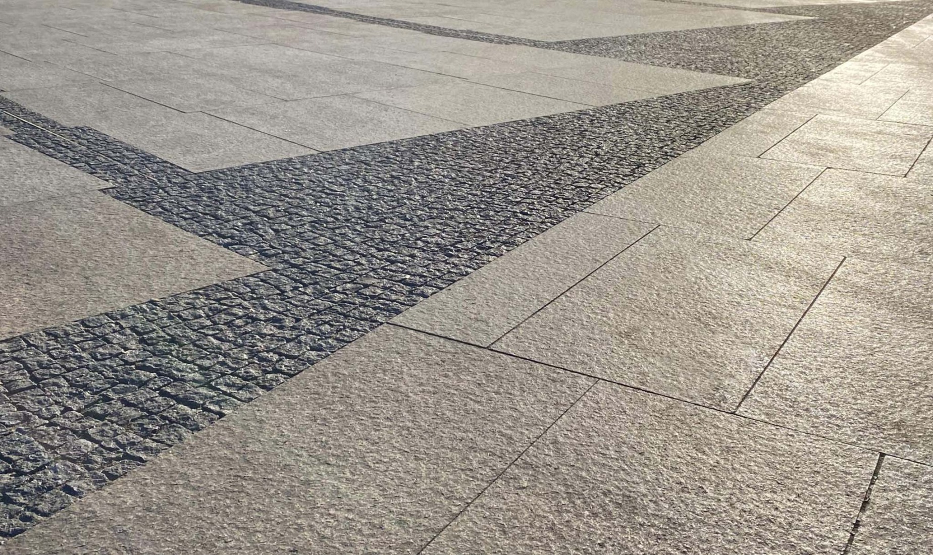 Reorganization of the Puerta del Sol area by Linazasoro & Sánchez Arquitectura. Photograph courtesy of Linazasoro & Sánchez.