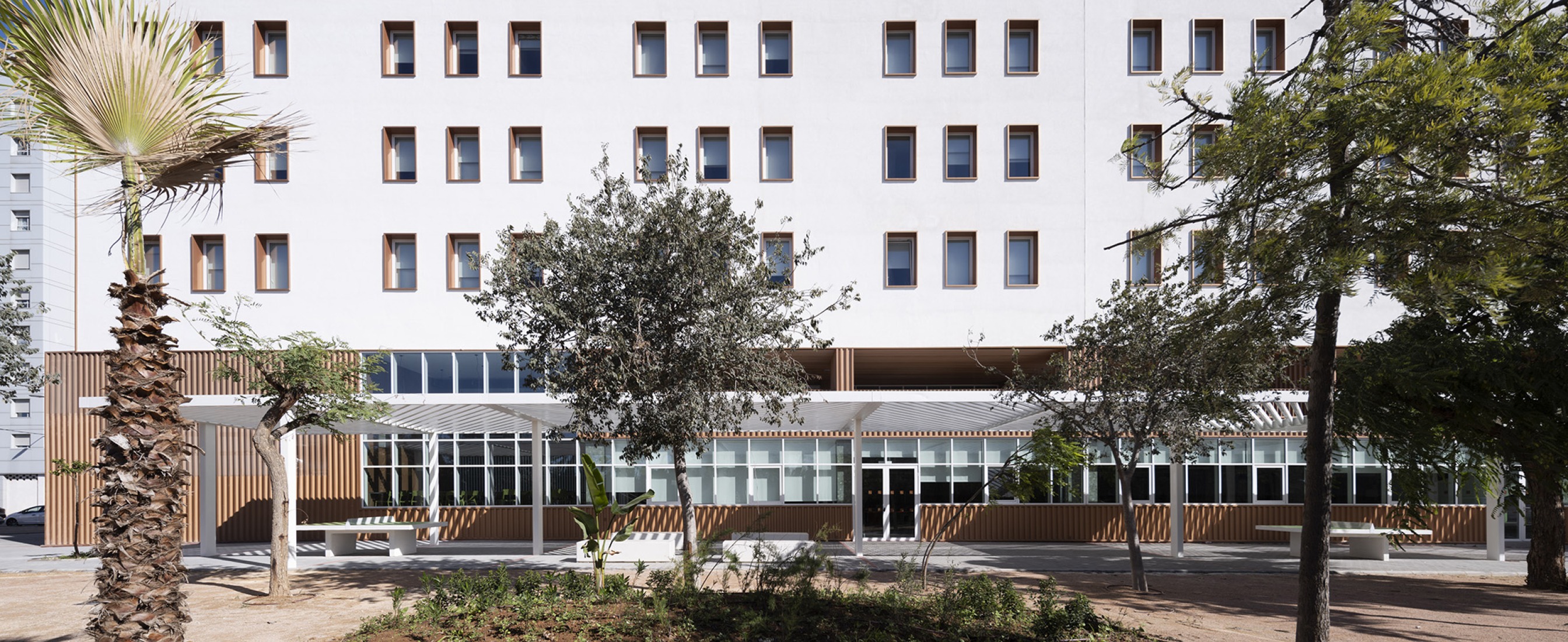 Student residence in Burjassot by Martín Lejarraga Oficina de Arquitectura. Photograph by David Frutos.
