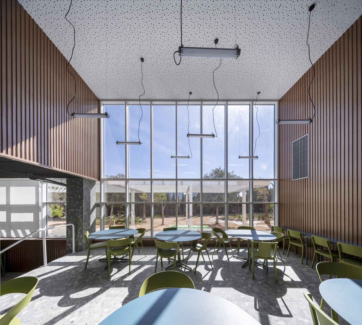 Student residence in Burjassot by Martín Lejarraga Oficina de Arquitectura. Photograph by David Frutos.