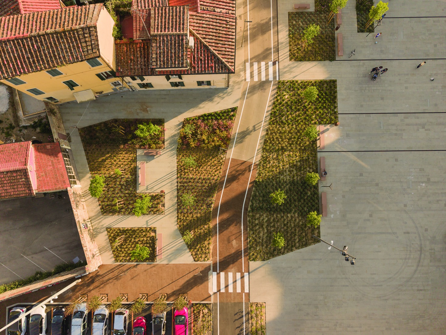 Plaza San Lorenzo en Pistoia por MICROSCAPE. Fotografía por Filippo Poli.
