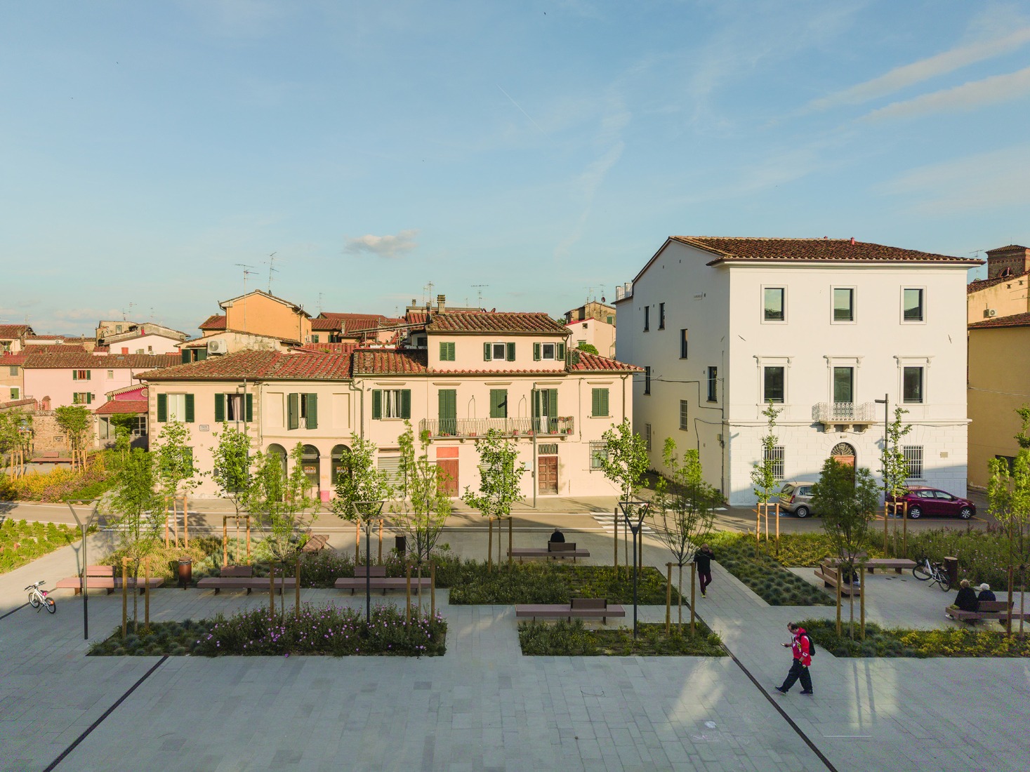 Plaza San Lorenzo en Pistoia por MICROSCAPE. Fotografía por Filippo Poli.