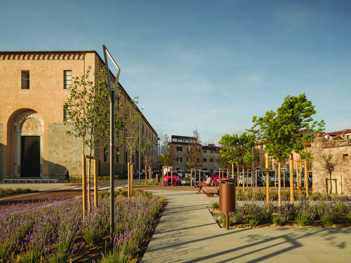 Plaza San Lorenzo en Pistoia por MICROSCAPE. Fotografía por Filippo Poli.