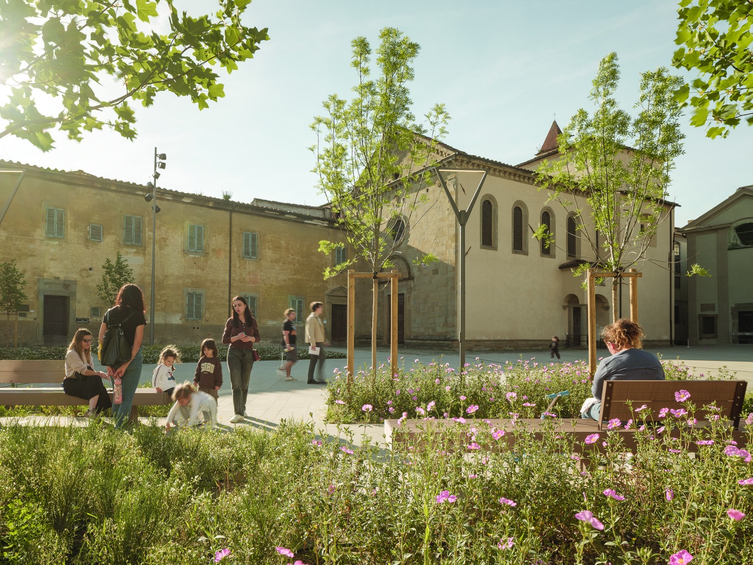 Plaza San Lorenzo en Pistoia por MICROSCAPE. Fotografía por Filippo Poli.