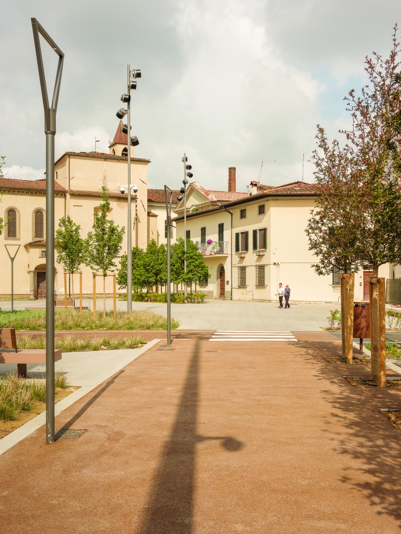 Plaza San Lorenzo en Pistoia por MICROSCAPE. Fotografía por Filippo Poli.