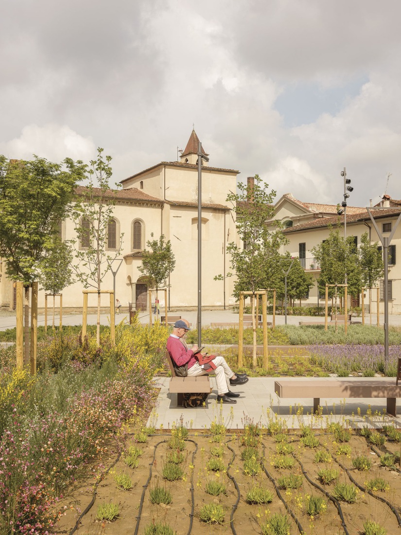 Piazza San Lorenzo in Pistoia by MICROSCAPE. Photograph by Filippo Poli.