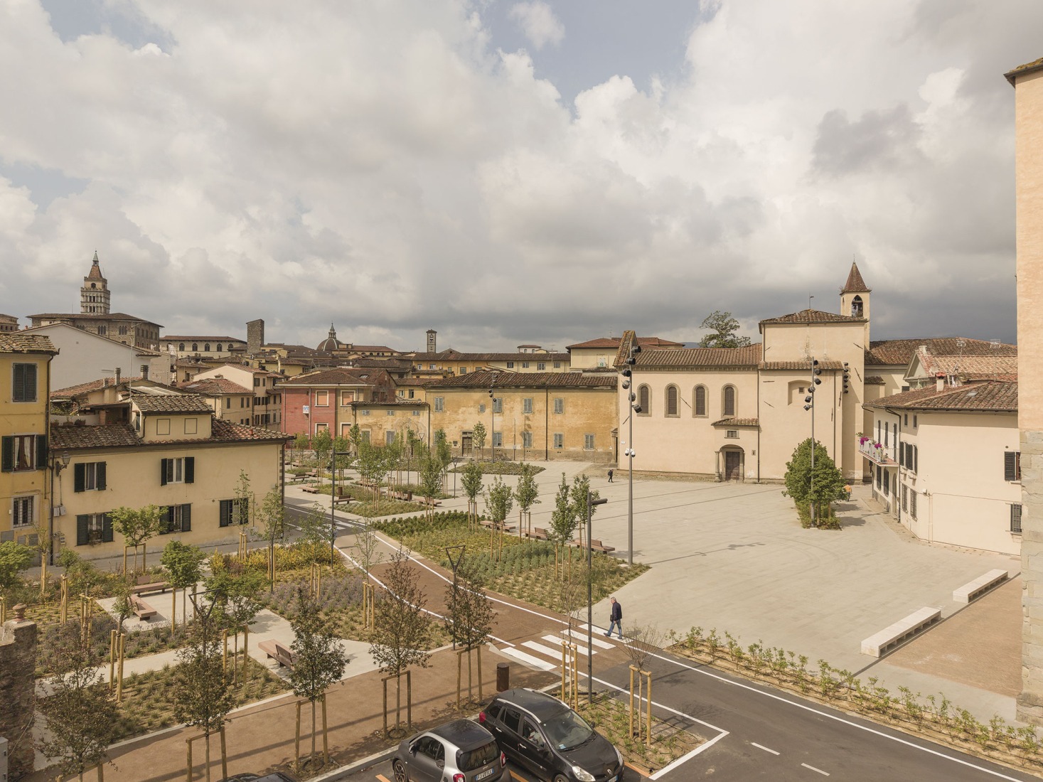 Piazza San Lorenzo in Pistoia by MICROSCAPE. Photograph by Filippo Poli.