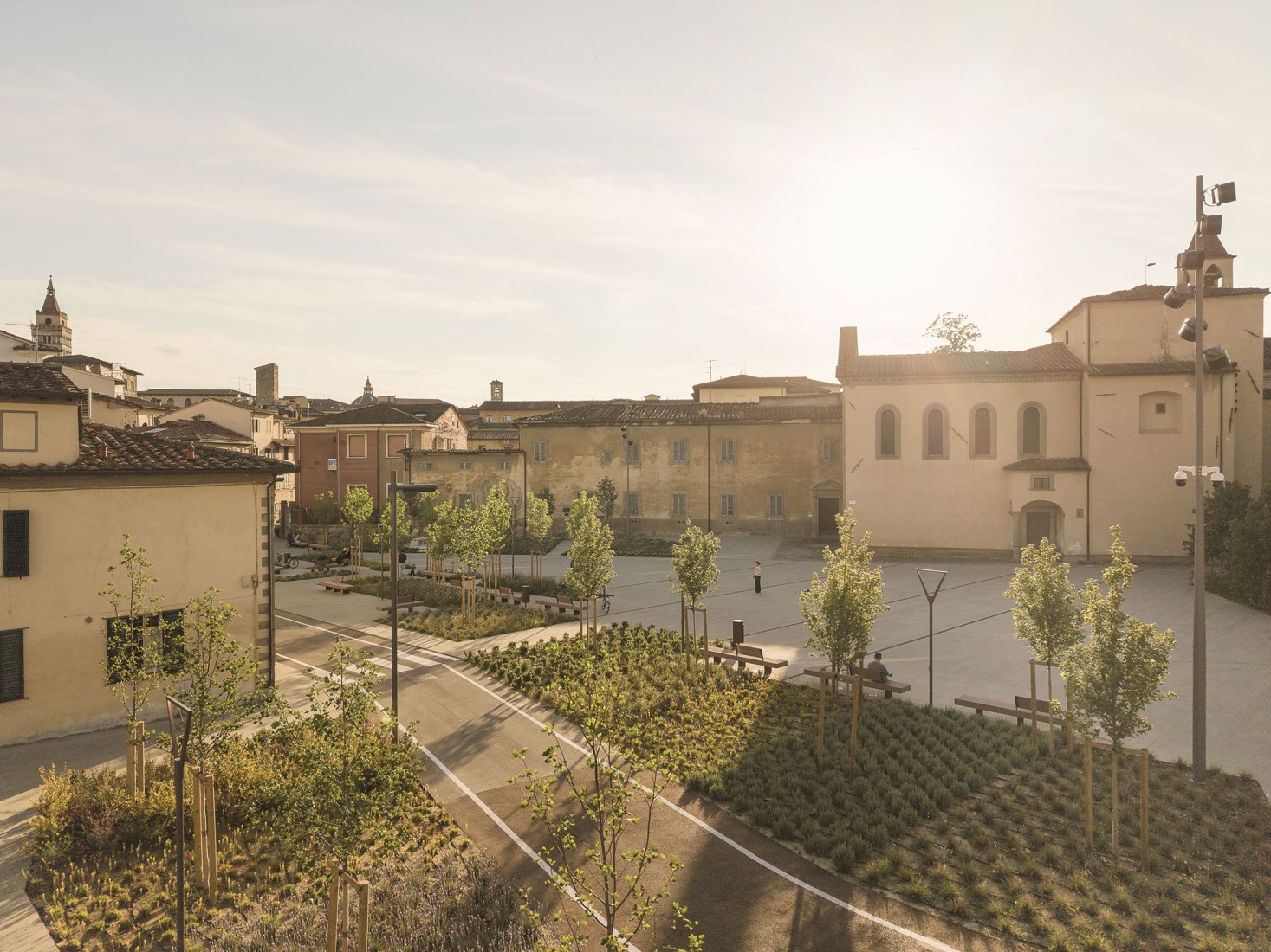 Piazza San Lorenzo in Pistoia by MICROSCAPE. Photograph by Filippo Poli.