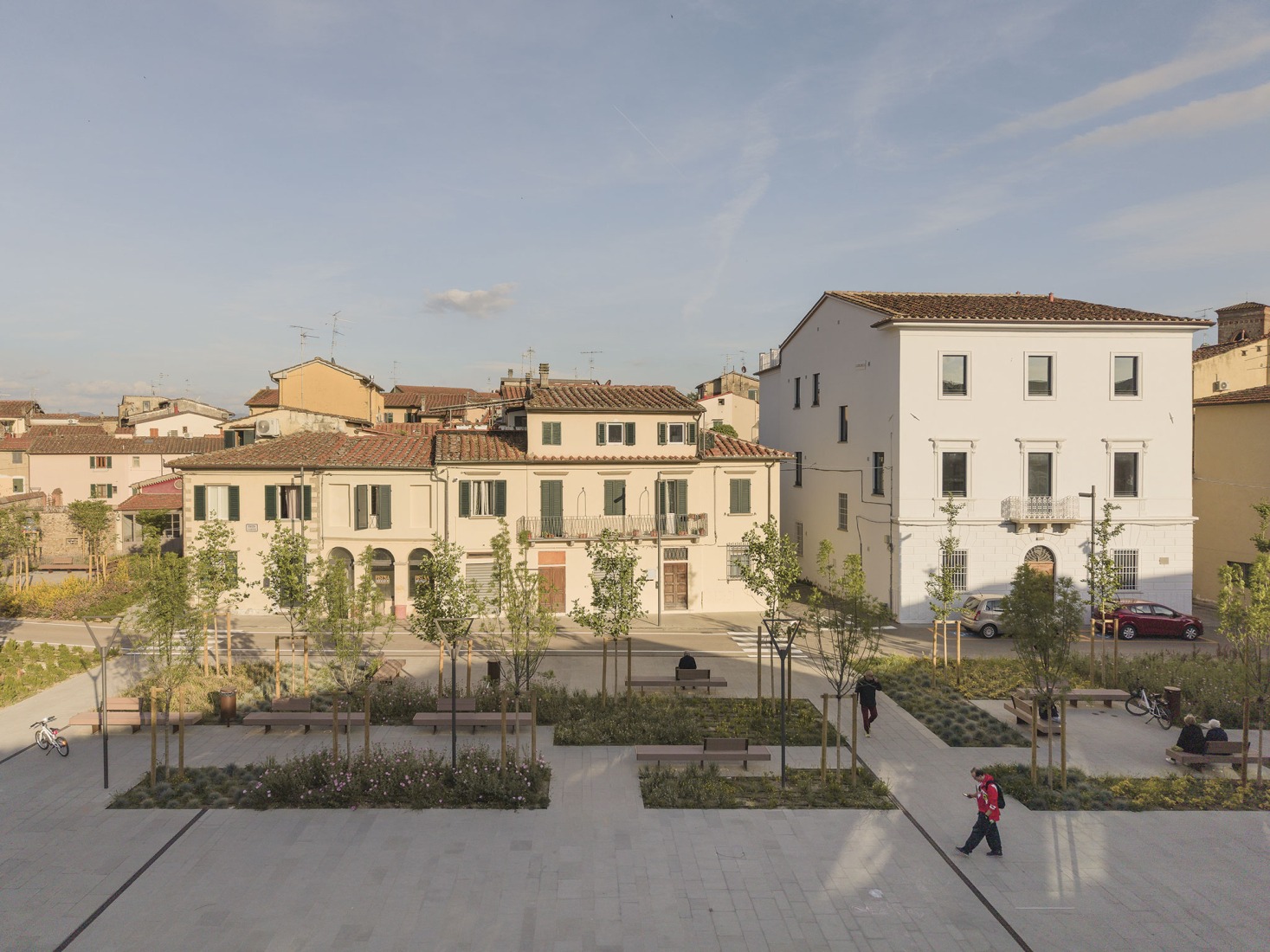 Piazza San Lorenzo in Pistoia by MICROSCAPE. Photograph by Filippo Poli.