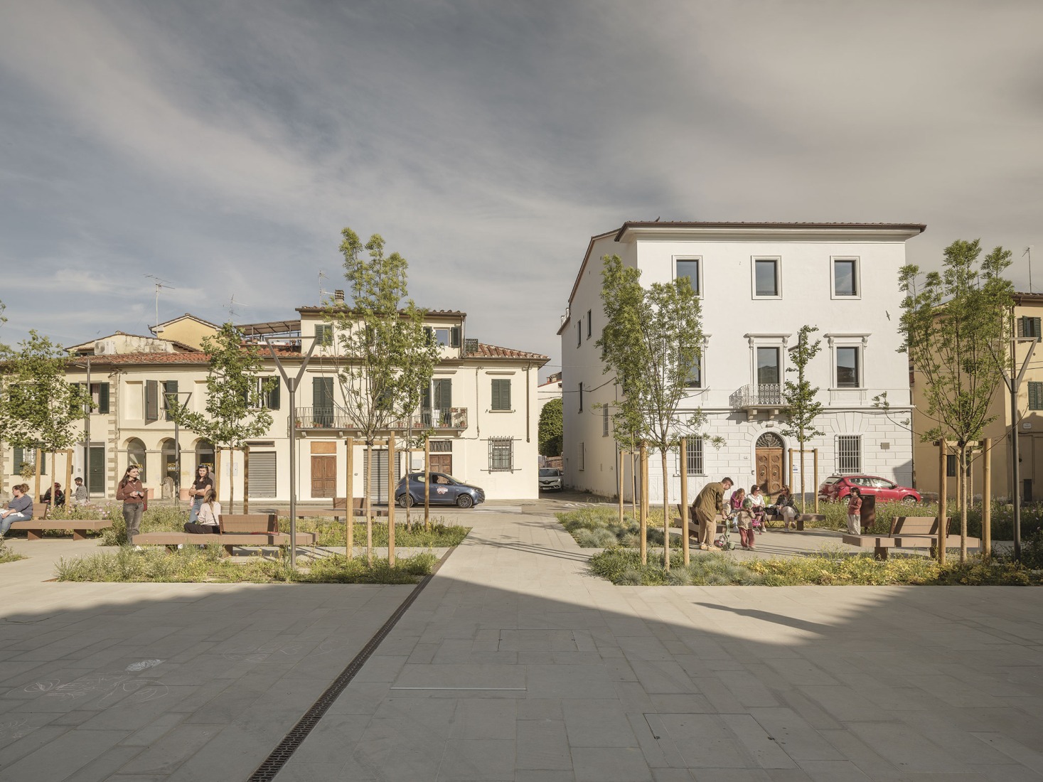 Piazza San Lorenzo in Pistoia by MICROSCAPE. Photograph by Filippo Poli.
