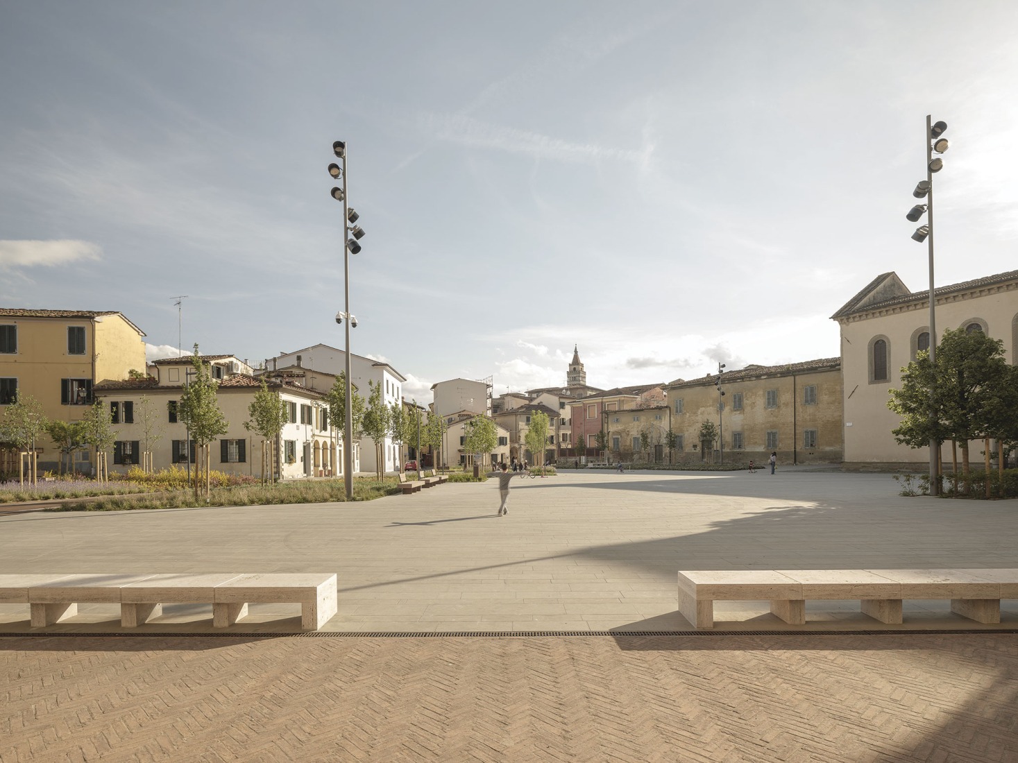Piazza San Lorenzo in Pistoia by MICROSCAPE. Photograph by Filippo Poli.