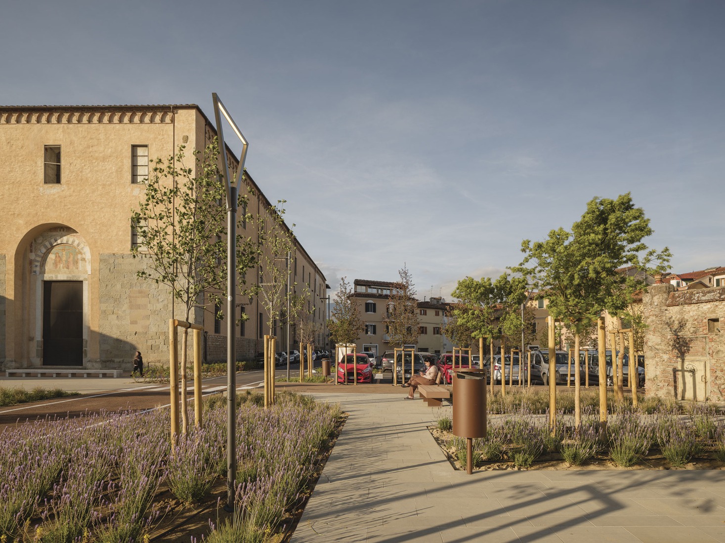 Piazza San Lorenzo in Pistoia by MICROSCAPE. Photograph by Filippo Poli.