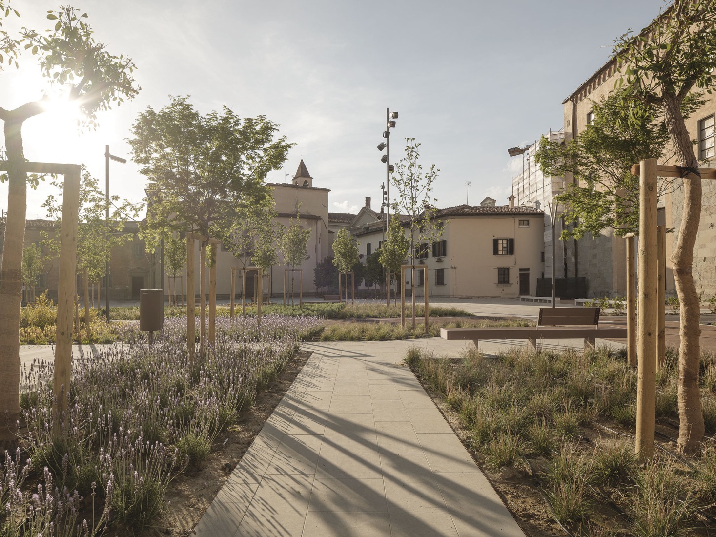 Piazza San Lorenzo in Pistoia by MICROSCAPE. Photograph by Filippo Poli.