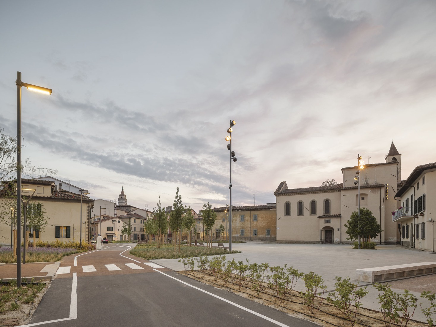 Piazza San Lorenzo in Pistoia by MICROSCAPE. Photograph by Filippo Poli.