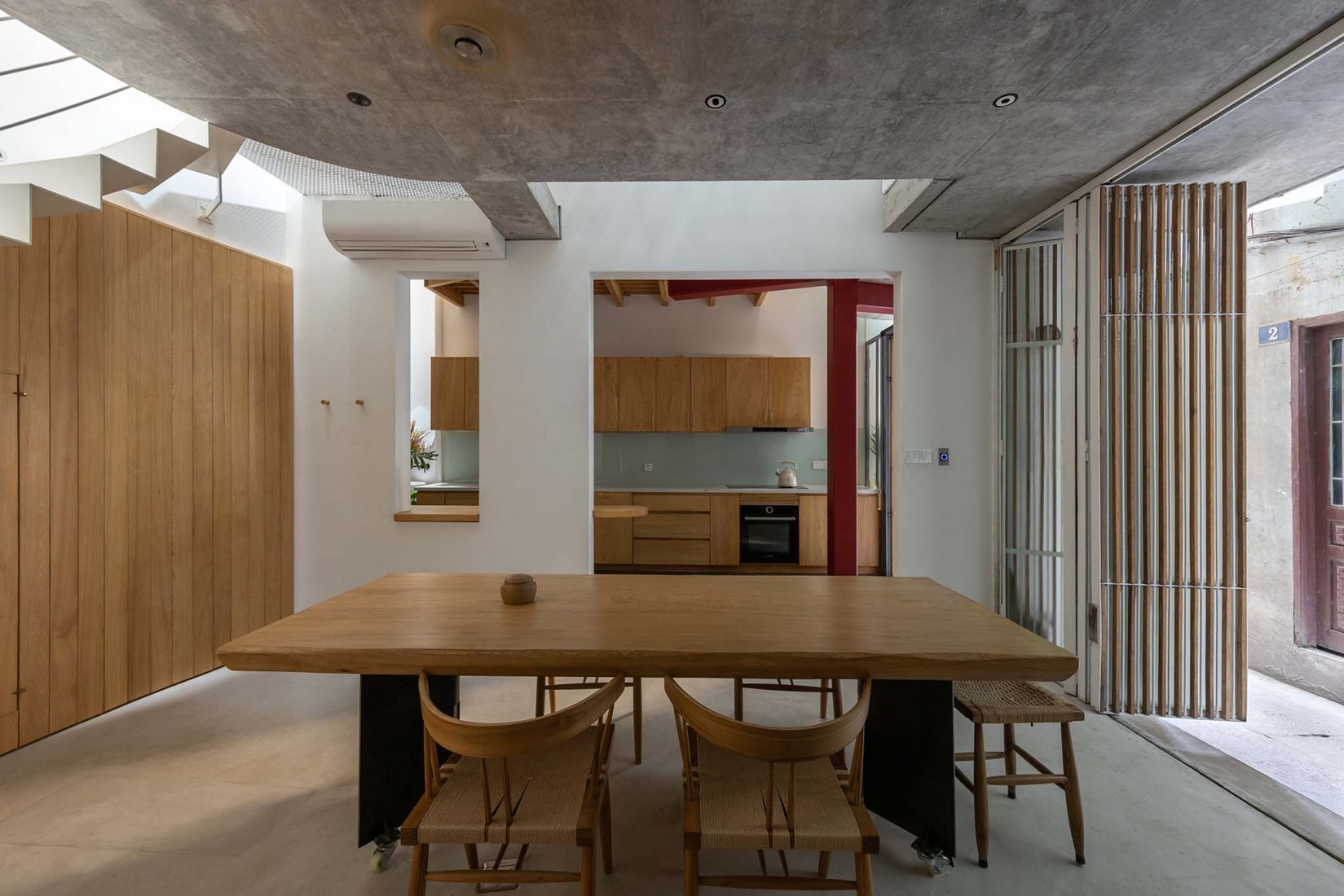 TH+ house by ODDO architects. Photograph by Hoang Le photography. 