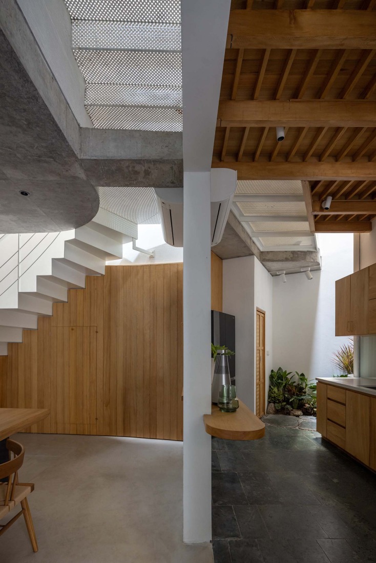 TH+ house by ODDO architects. Photograph by Hoang Le photography. 