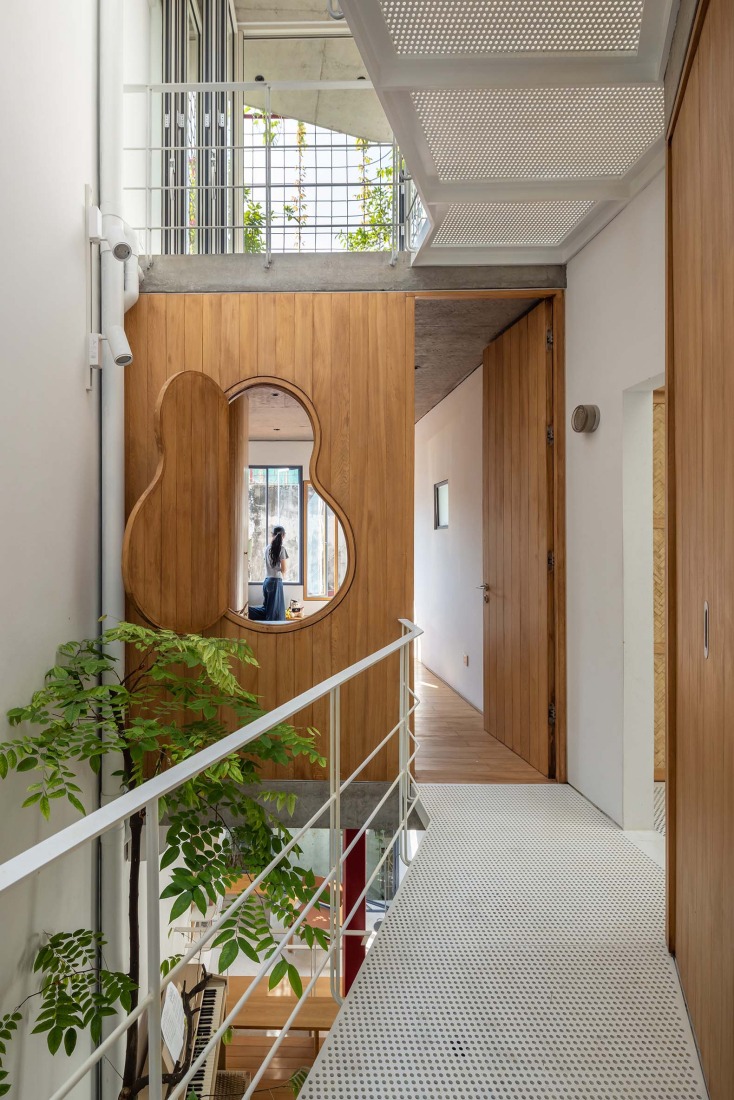 TH+ house by ODDO architects. Photograph by Hoang Le photography. 
