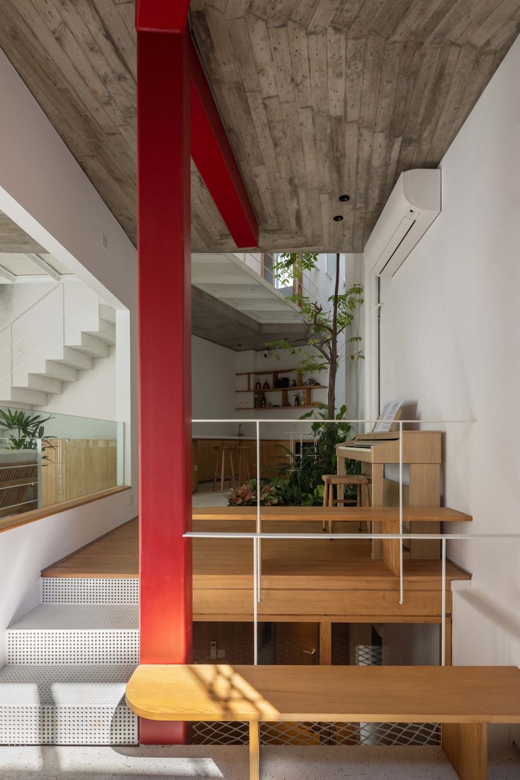 TH+ house by ODDO architects. Photograph by Hoang Le photography. 