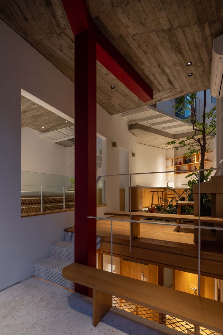 TH+ house by ODDO architects. Photograph by Hoang Le photography. 