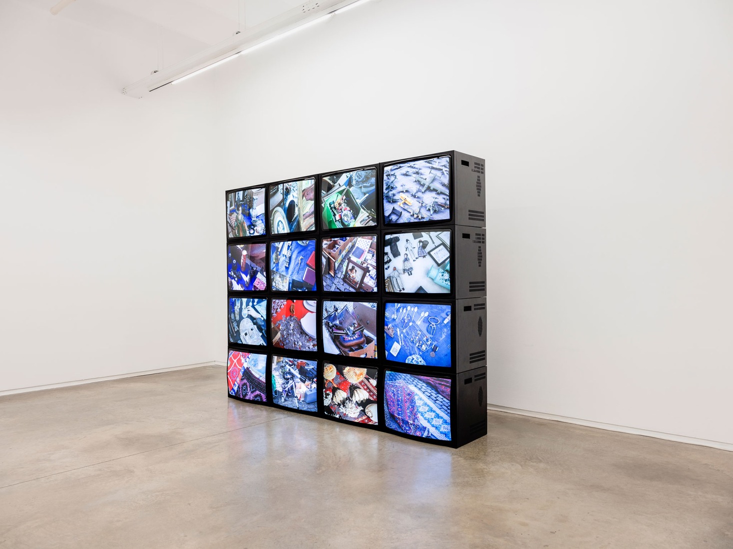Reproductions, 2022, ángels barcelona by Oriol Vilanova. Photograph by Pol Massip.