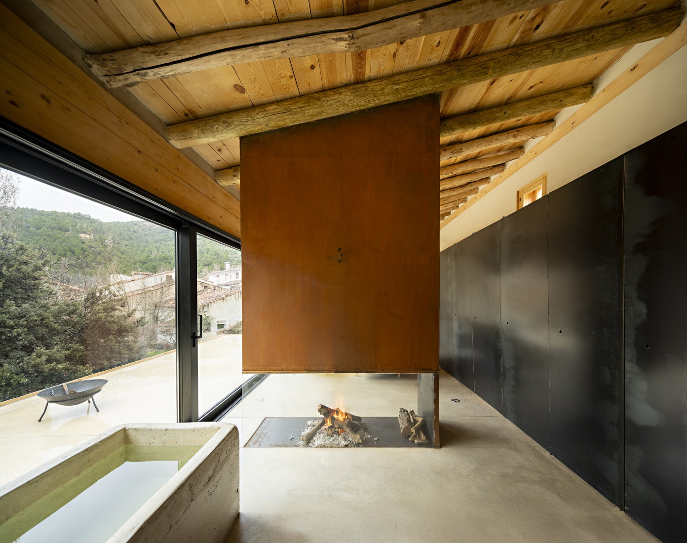 Experimental shelter by SANTZO arquitectos. Photograph by Javier Callejas Sevilla.