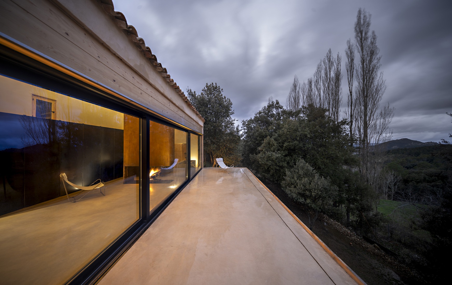 Experimental shelter by SANTZO arquitectos. Photograph by Javier Callejas Sevilla.