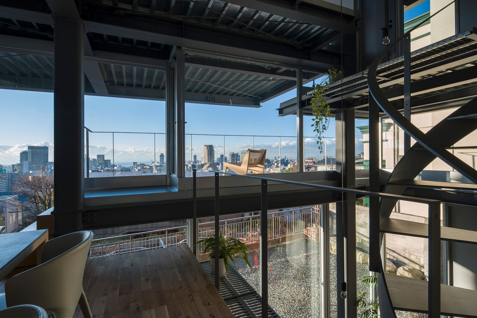 House in Kitano by Tomohiro Hata Architect & Associates. Photograph by Toshiyuki Yano.