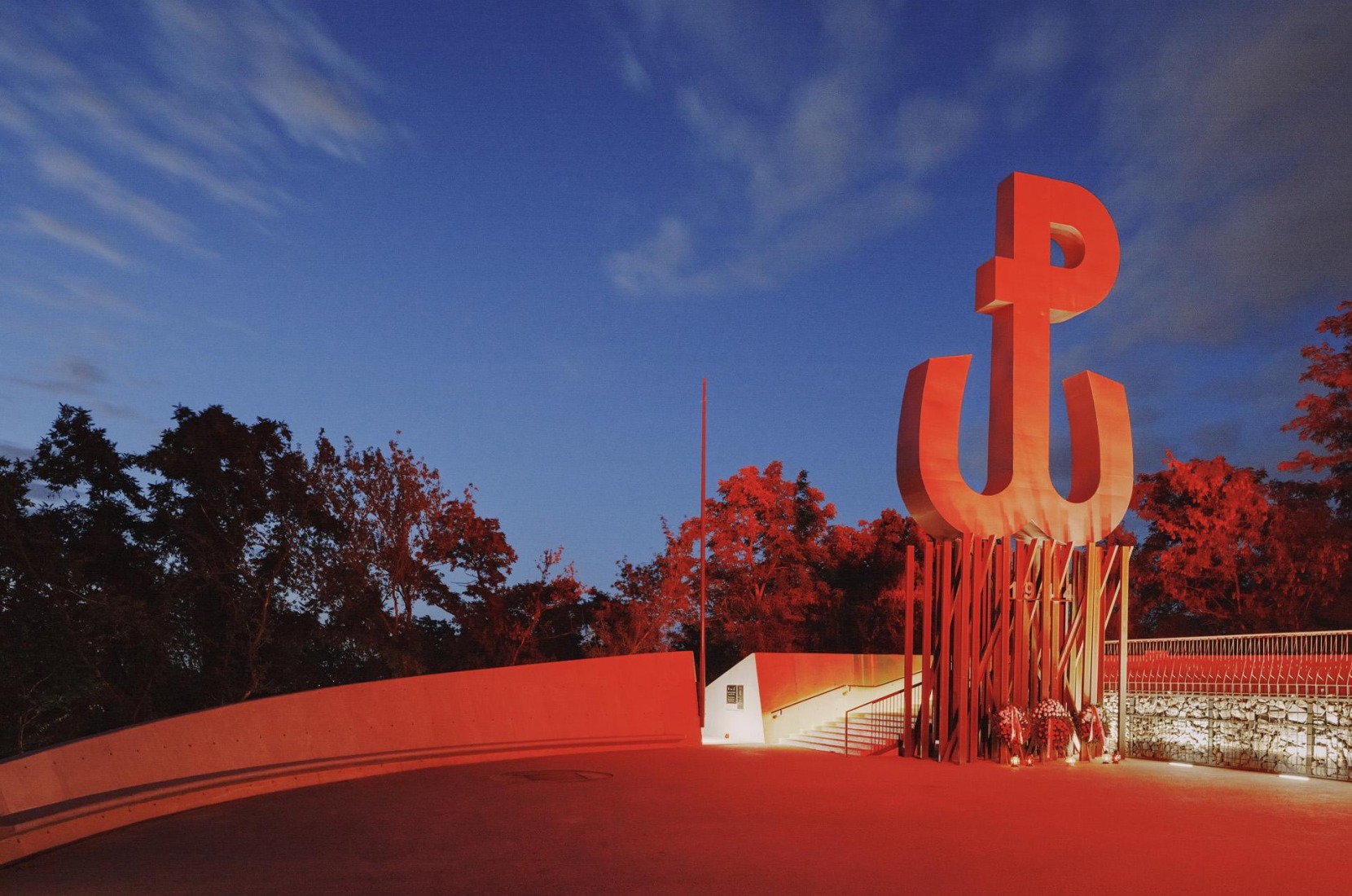 Warsaw Uprising Mound Park by Archigrest + TopoScape. Photograph by Michał Szlaga.