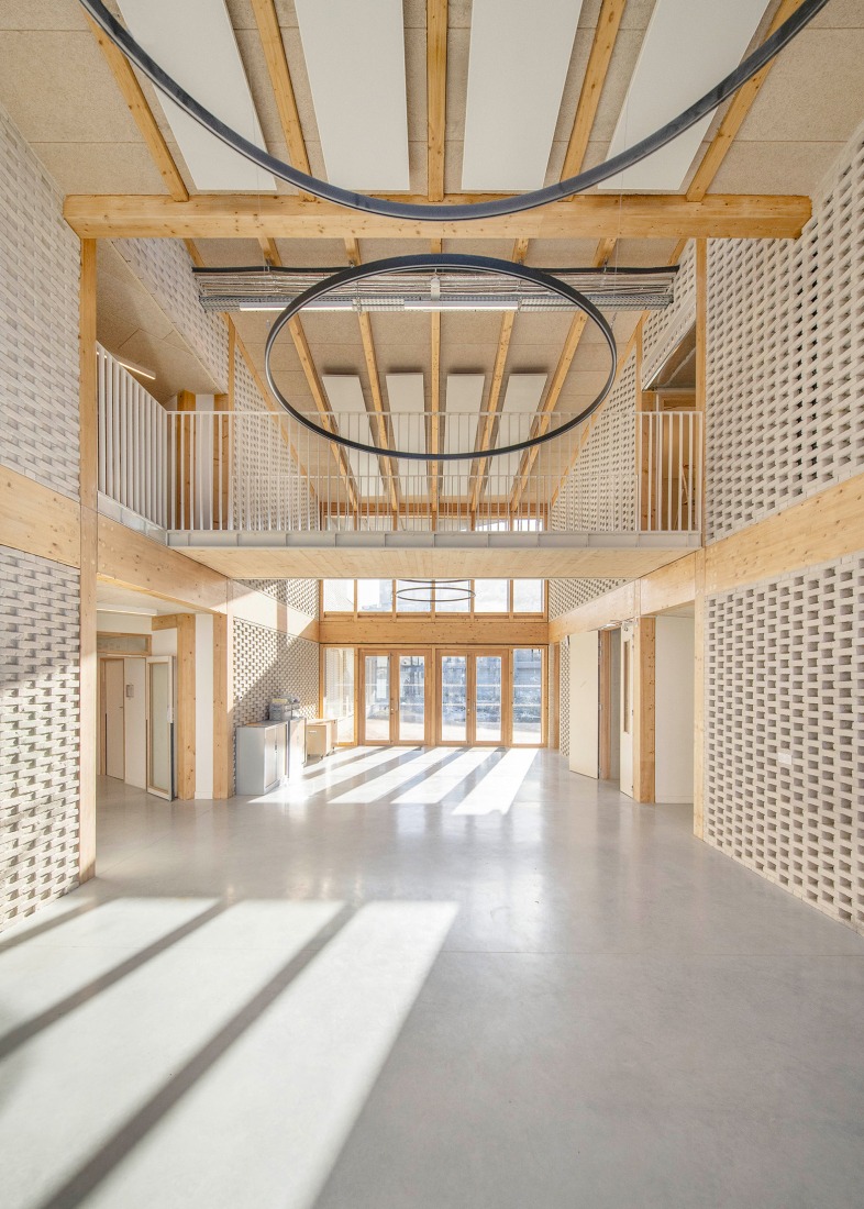 Escuela Missak y Mélinée Manouchian por Tracks Architectes. Fotografía por Guillaume Amat.